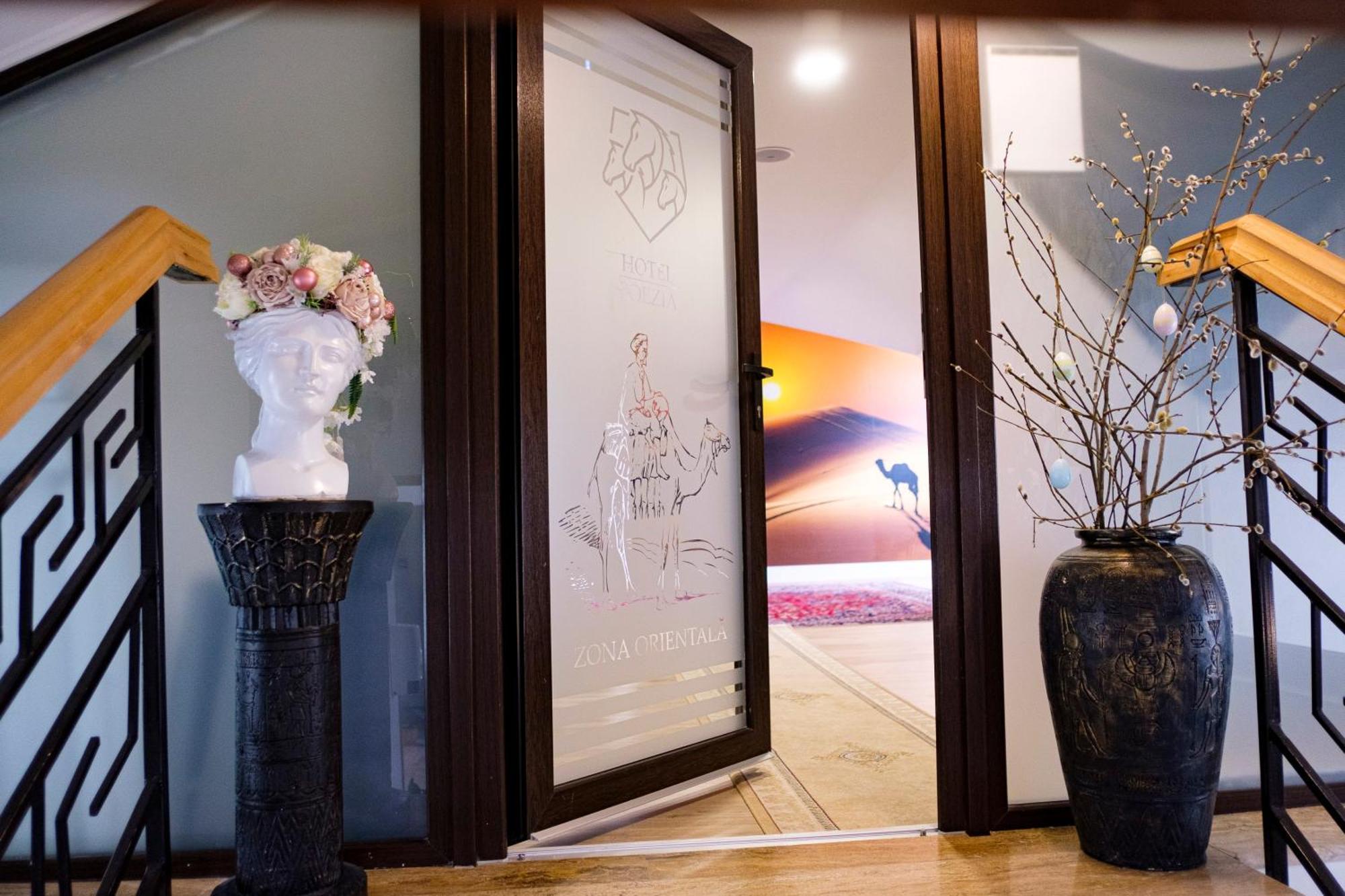 Hotel Poezia Luna 外观 照片